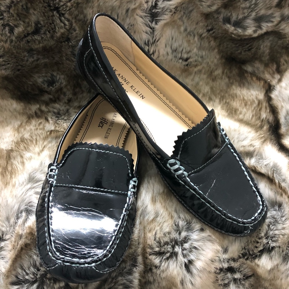 Ladies shoes